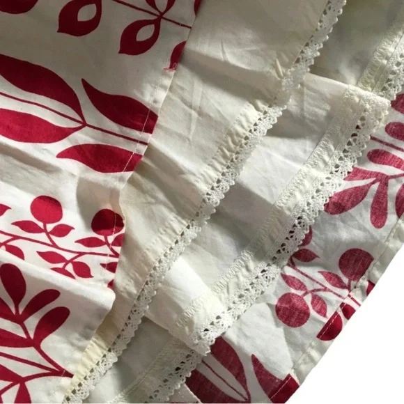 NEW BB Dakota Skirt Juniors 9 White Red Cherry Cherries Mini Pleated Flare Lined - Picture 7 of 11